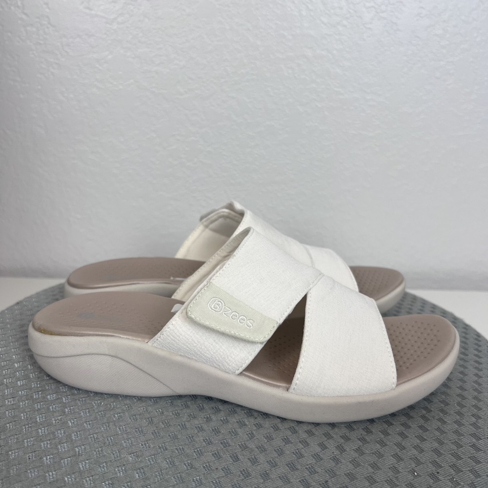 Bzees Carefree Wedge Sandals Womens 8.5 M Slip On Comfort Shoes Sporty Slides